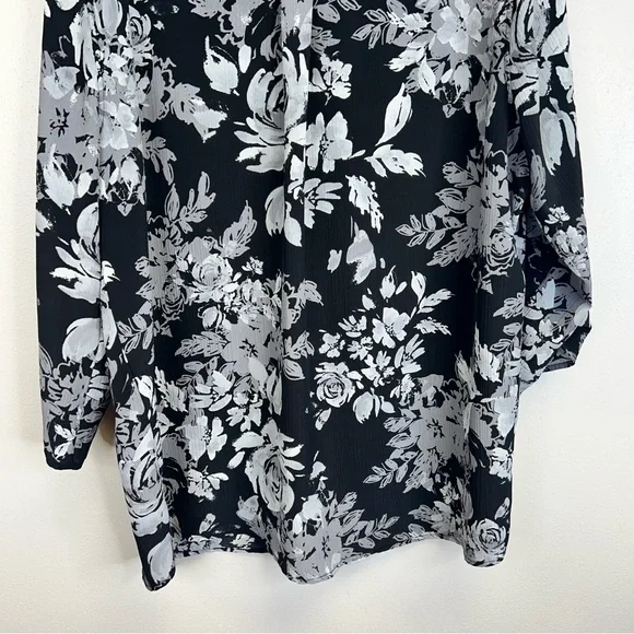 Floral Dark Romantic Button Up Black Gray Top Plus Size 3X Goth Whimsigoth Work - Picture 10 of 12